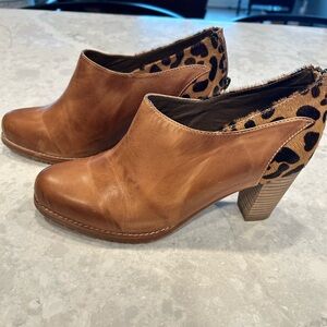 Antelope Leopard Accent Brown Ankle Boots